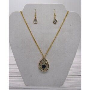 Necklace & Earrings Set Gold w/ Blue Dried Flowers